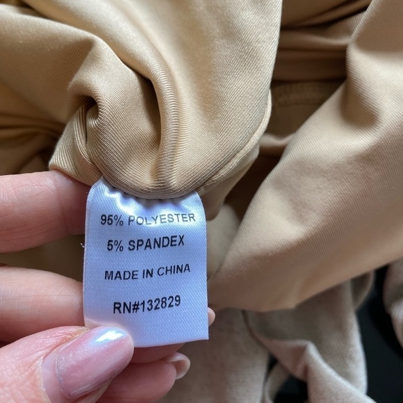 NWT superdown Michelle Wrap Mini Dress in Nude - Picture 11 of 13